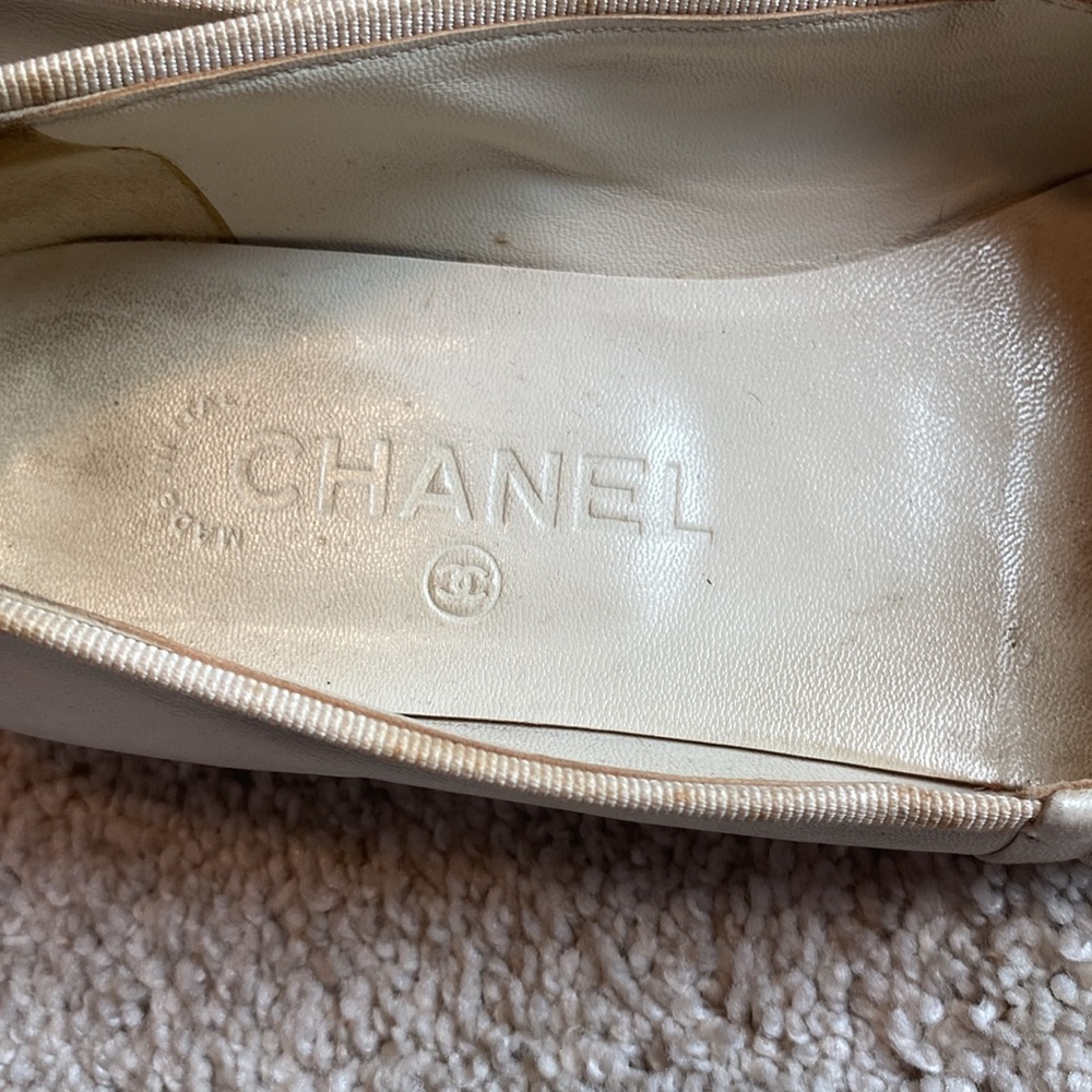 😍😍FLASH LIQUIDATION SALE 😍😍VINTAGE AUTHENTIC CHANEL flats - Picture 3 of 8